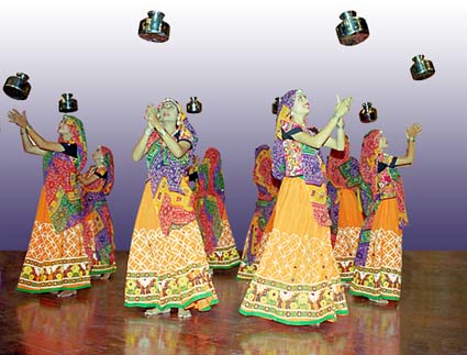 Gujarati Folk Dance - Ghado Gujarati Folk Dance - Ghado